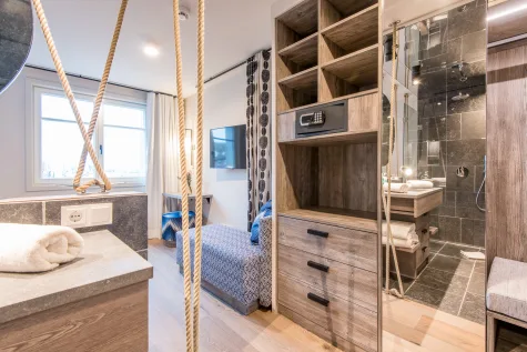Es gibt Häuser am Wasser. Und es gibt dieses. Ferienhaus Oyster Bay - Bild (16692)
