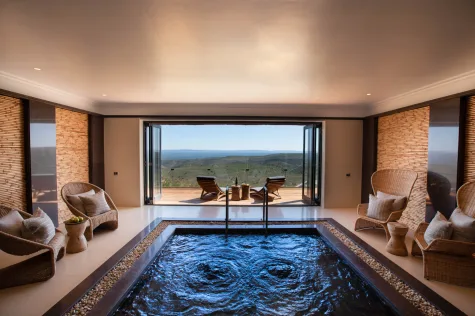 iSanti Big-5 Game Reserve and Magic Hills Private Collection auf einer Fläche von unglaublichen 167 Quadratkilometern in Südafrika! - Jacuzzi (16824)