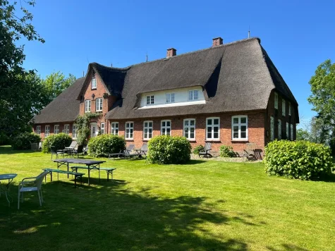 Reetdachanwesen in Galmsbüll / Ein Paradies vor den Toren der Inseln Amrum, Föhr und Sylt, 25899 Galmsbüll, Haus