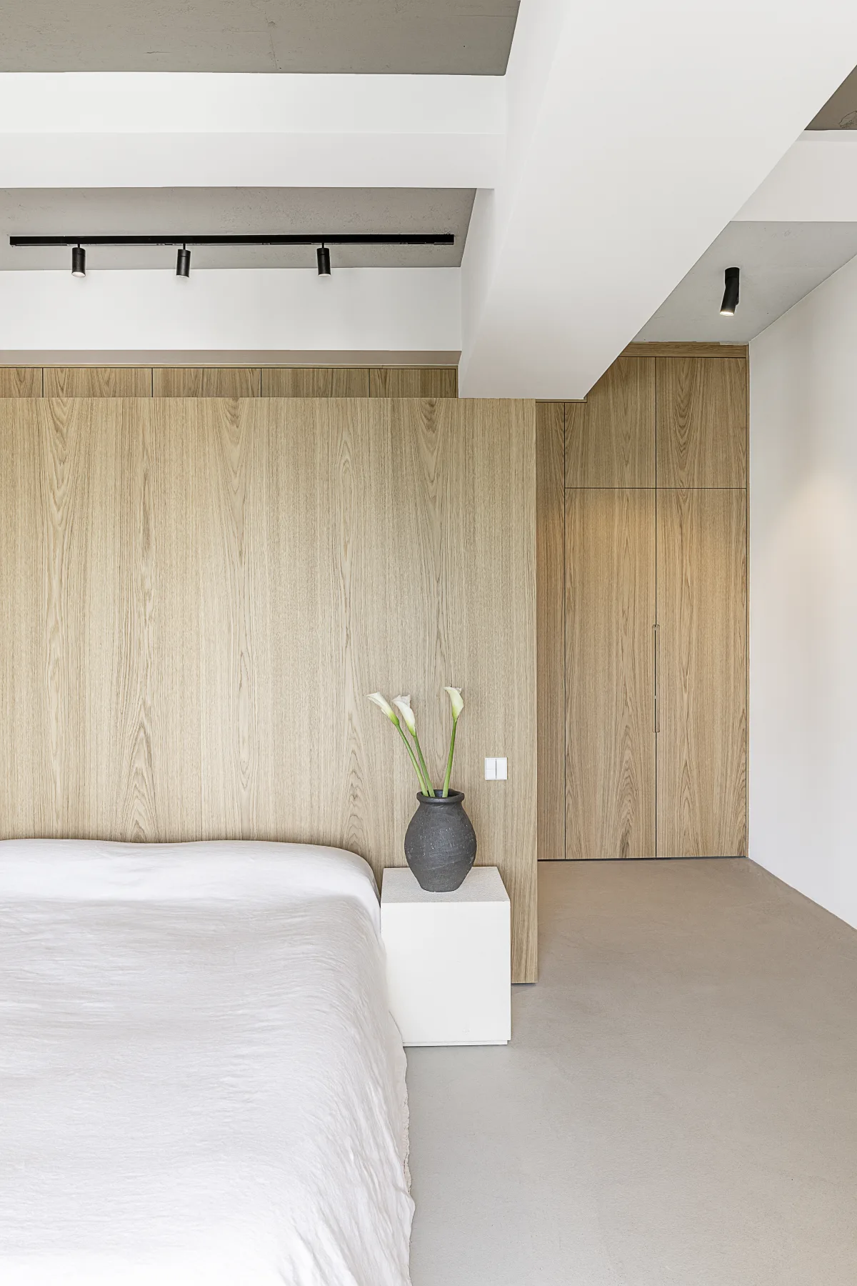 Master-Bedroom