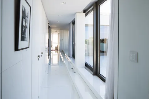 M84 – Exquisites Penthouse-Loft mit New York Flair - Hallway to private Rooms (18541)
