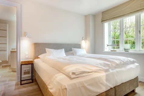 Historisches Flair, moderner Komfort – Ihre Ferienwohnung in Alt-Westerland - Schlafzimmer I (17740)
