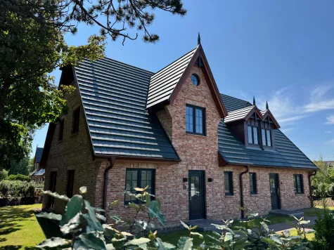 Exklusives Neubauensemble in Tinnum, Dauerwohnen in hochwertiger friesischer Architektur - Titel (18198)
