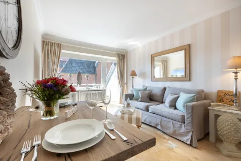 Stilvolle 2-Zimmer-Wohnung mit Süd-Balkon und Meeresrauschen - Bild (17060)