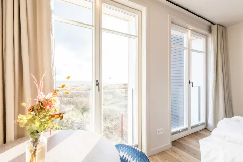 Es gibt Häuser am Wasser. Und es gibt dieses. Ferienhaus Oyster Bay - Bild (18070)