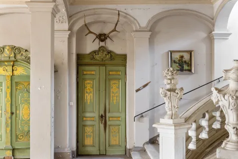 Imposantes Barockschloss Seußlitz zwischen Dresden & Meißen – Investitionsprojekt / Denkmalschutz AfA - Jagdtrophäse Schloß Seußlitz (18475)