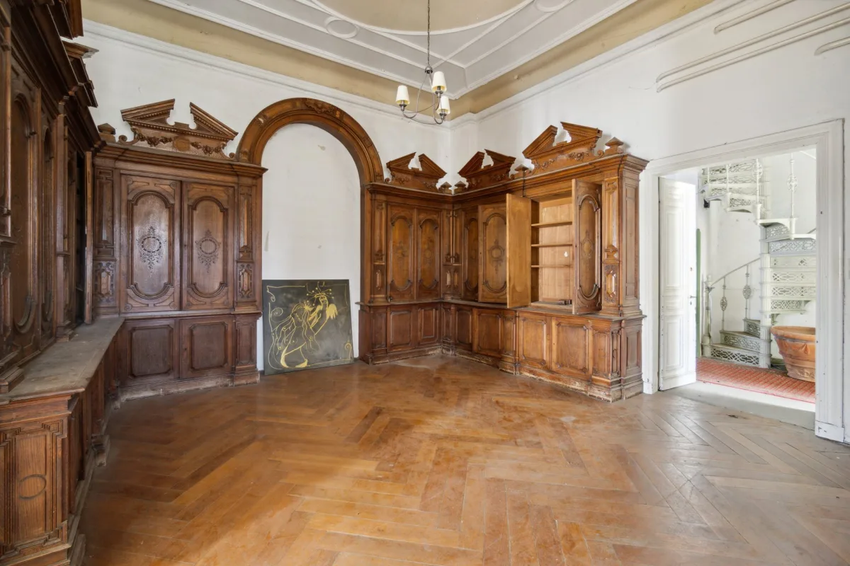 hochwertige, antike Einbauten Schloß Seußlitz